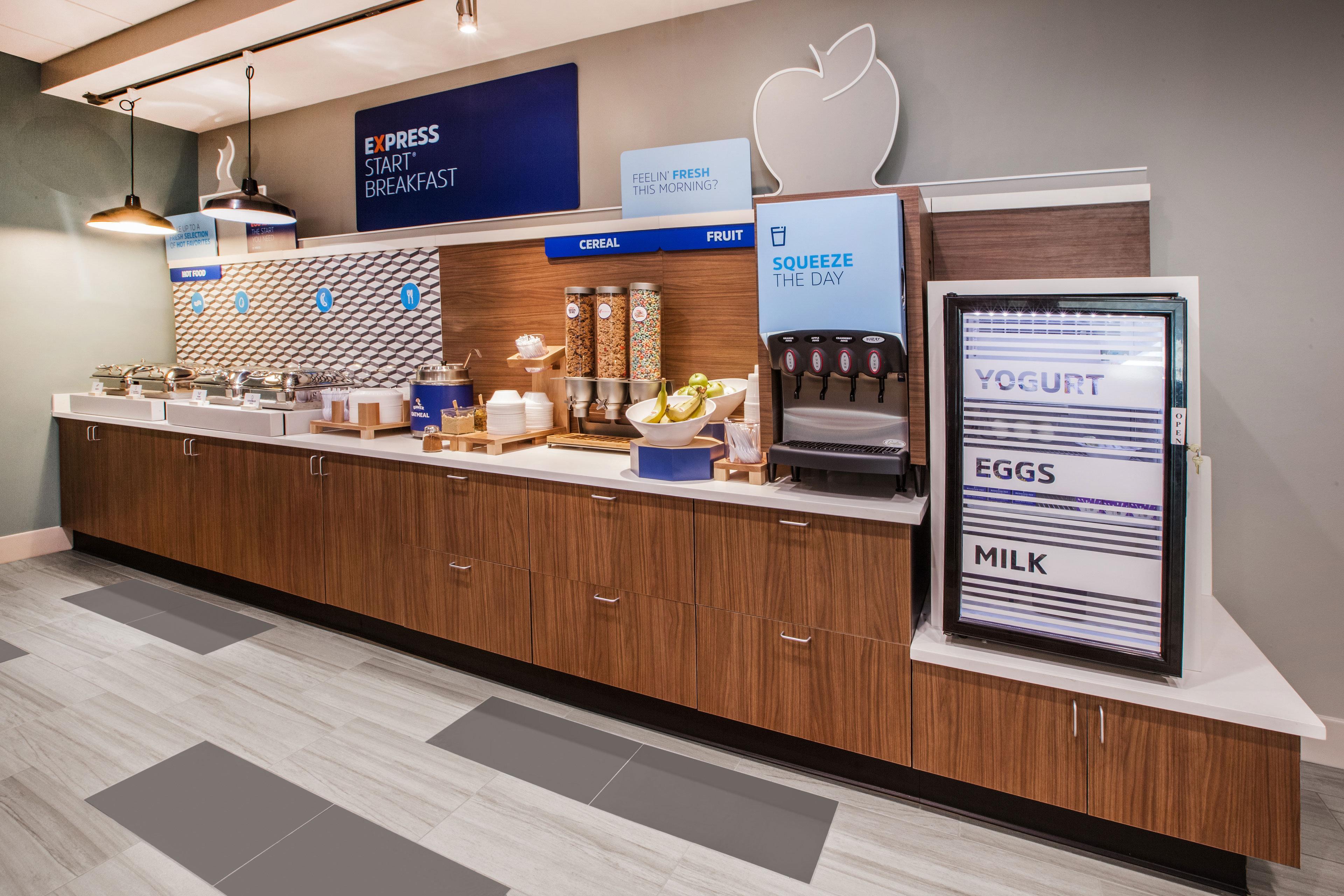 Holiday Inn Express Hotel And Suites Ada By Ihg Экстерьер фото